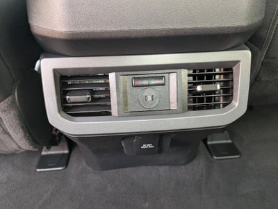 2025 Ford Super Duty F-350 DRW LARIAT 4WD Crew Cab 8' Box