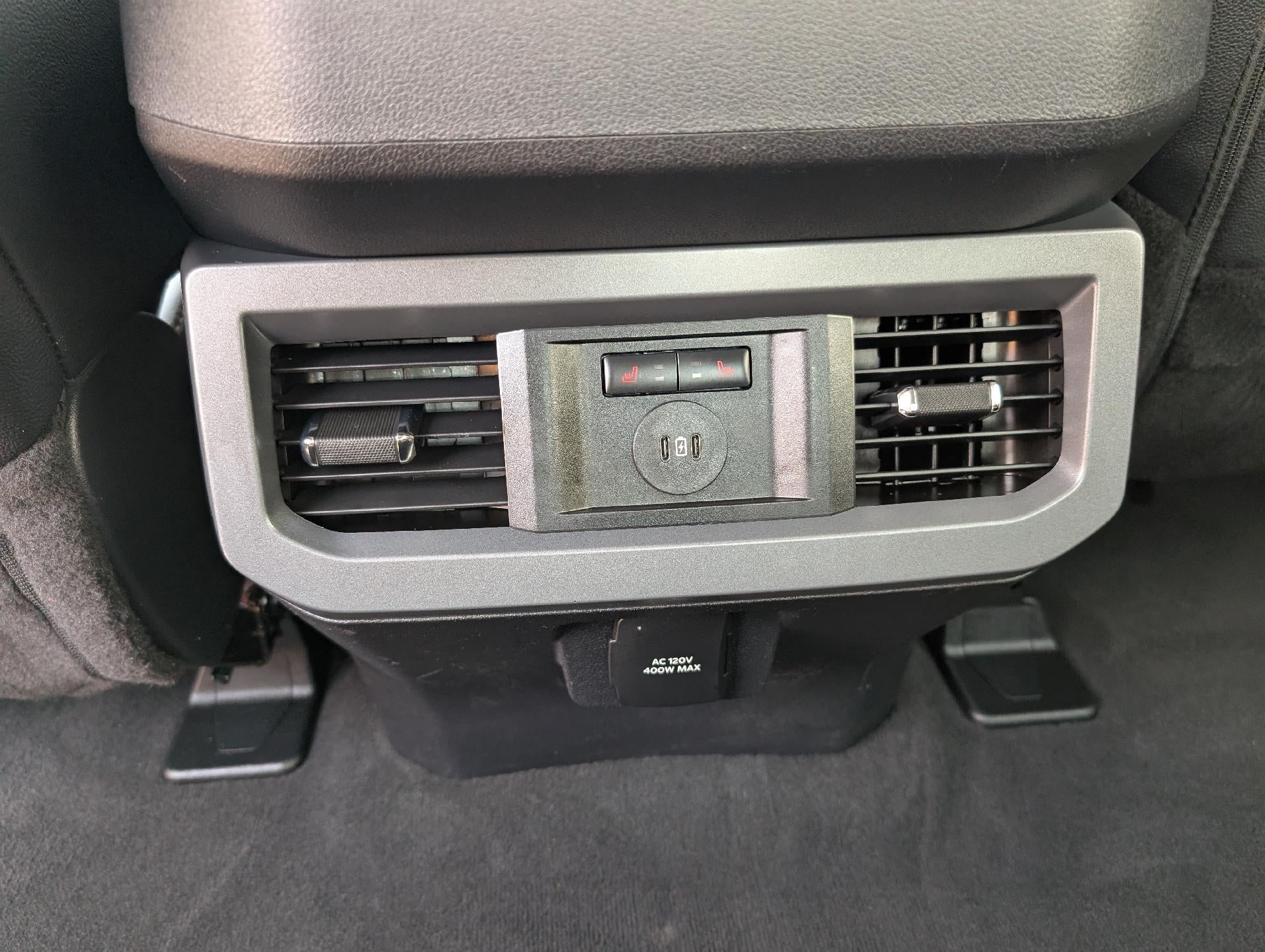 2025 Ford Super Duty F-350 DRW LARIAT 4WD Crew Cab 8' Box