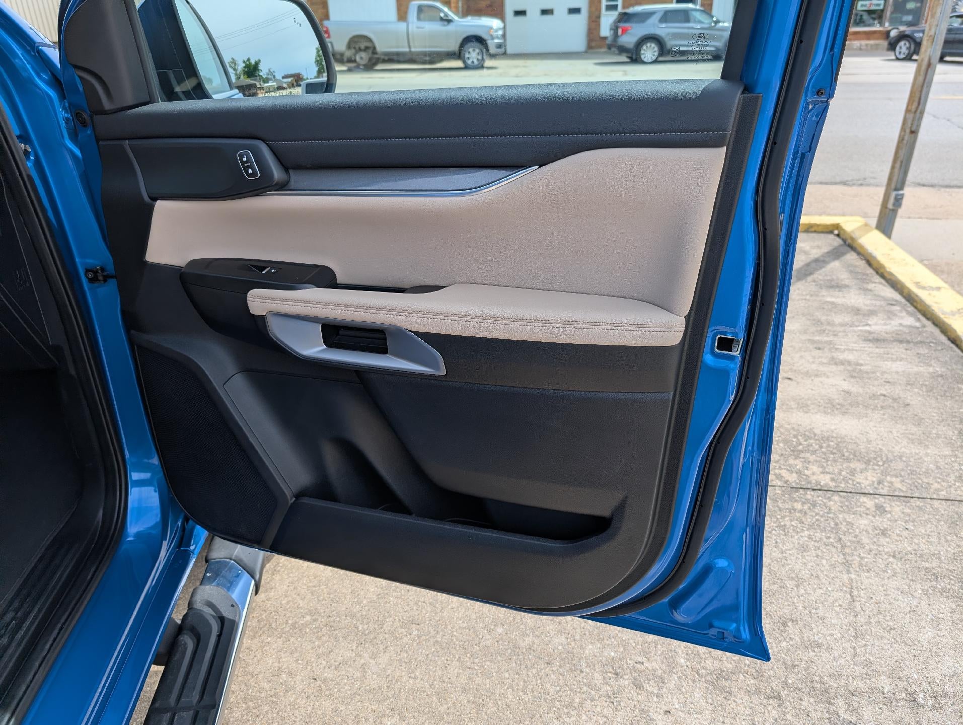 2024 Ford Ranger LARIAT 4WD SuperCrew 5' Box