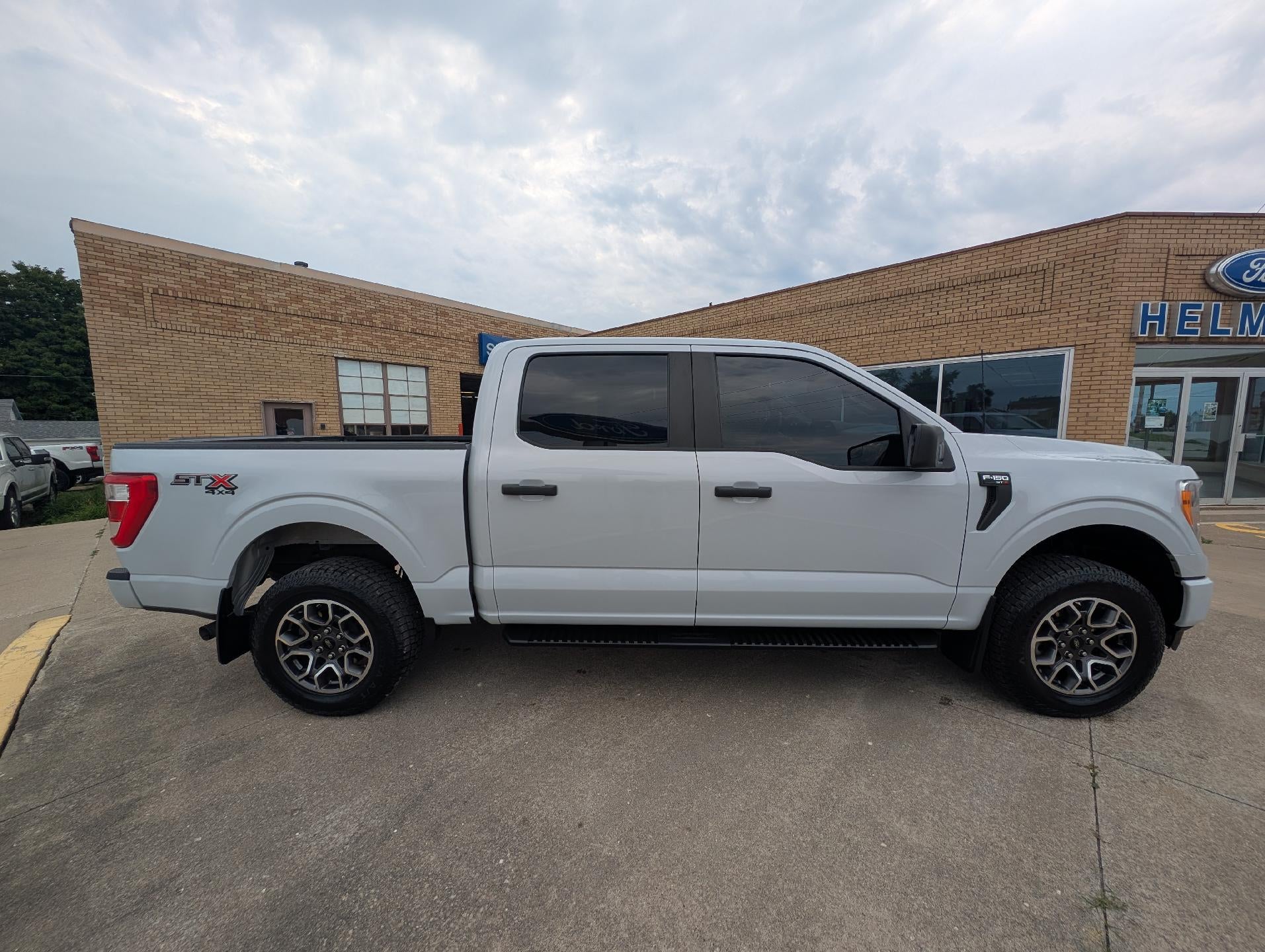 2021 Ford F-150 XL 4WD SuperCrew 5.5' Box