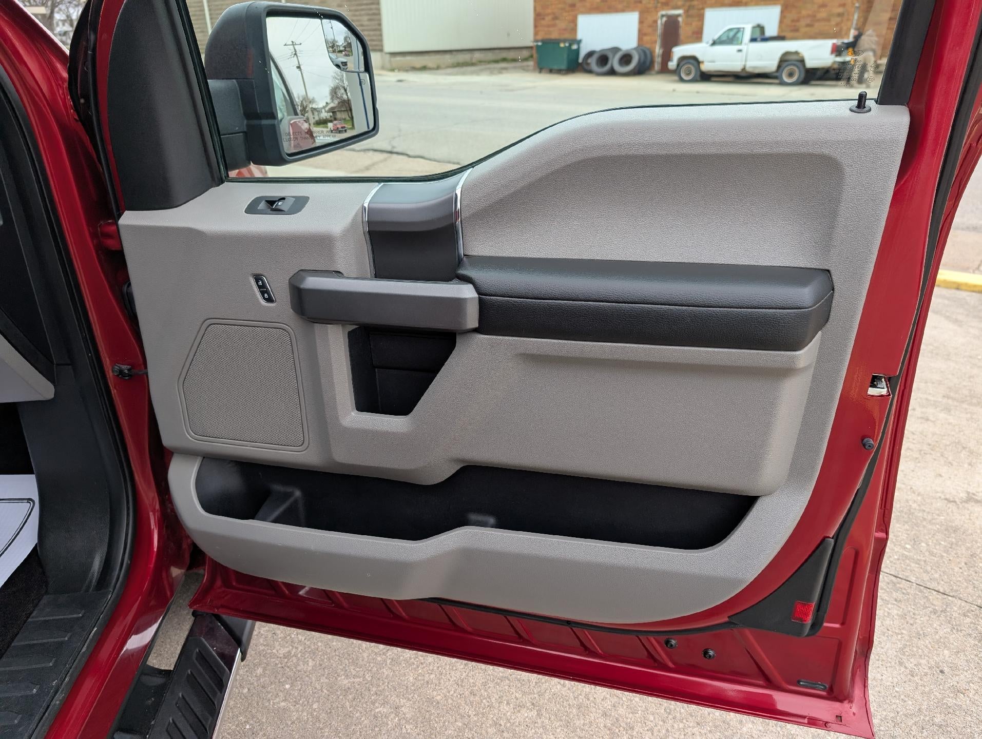 2017 Ford F-150 XLT 4WD SuperCab 6.5' Box