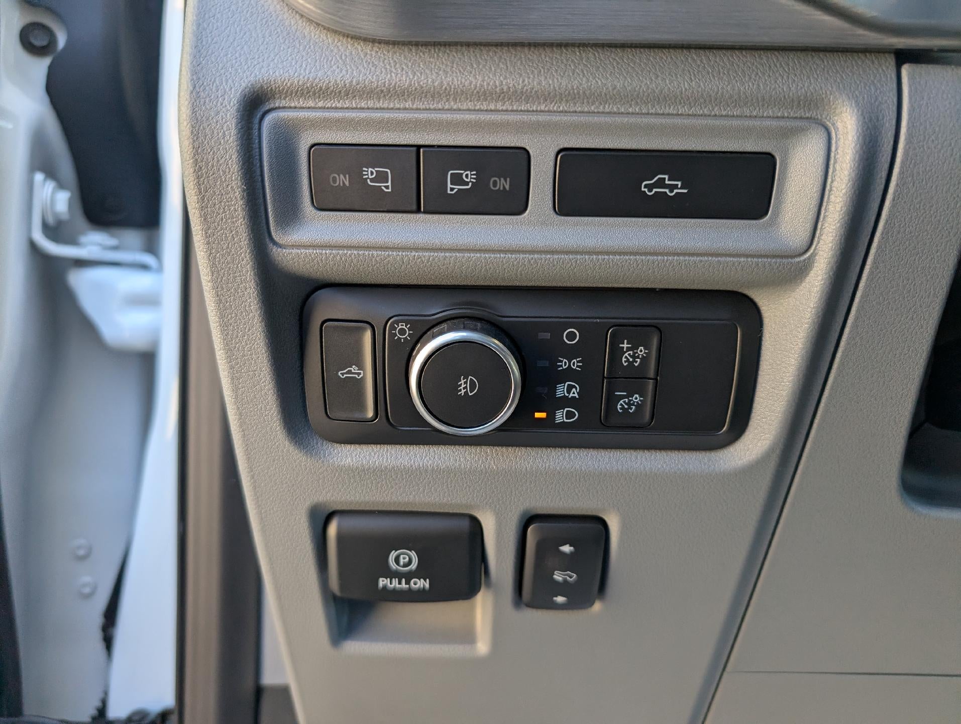 2022 Ford F-150 LARIAT 4WD SuperCrew 5.5' Box