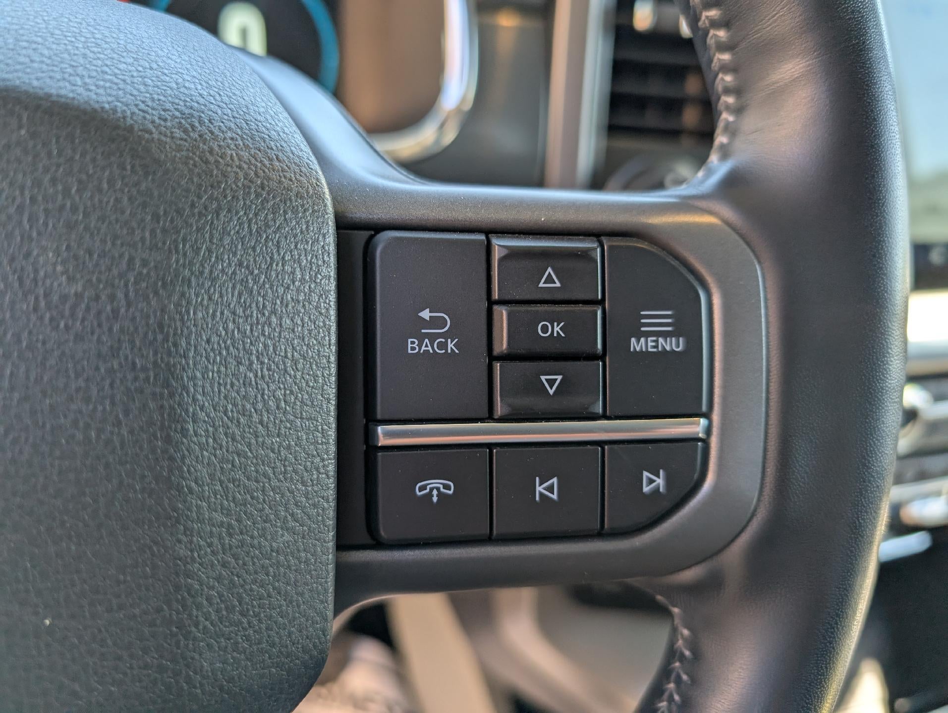 2022 Ford F-150 LARIAT 4WD SuperCrew 5.5' Box