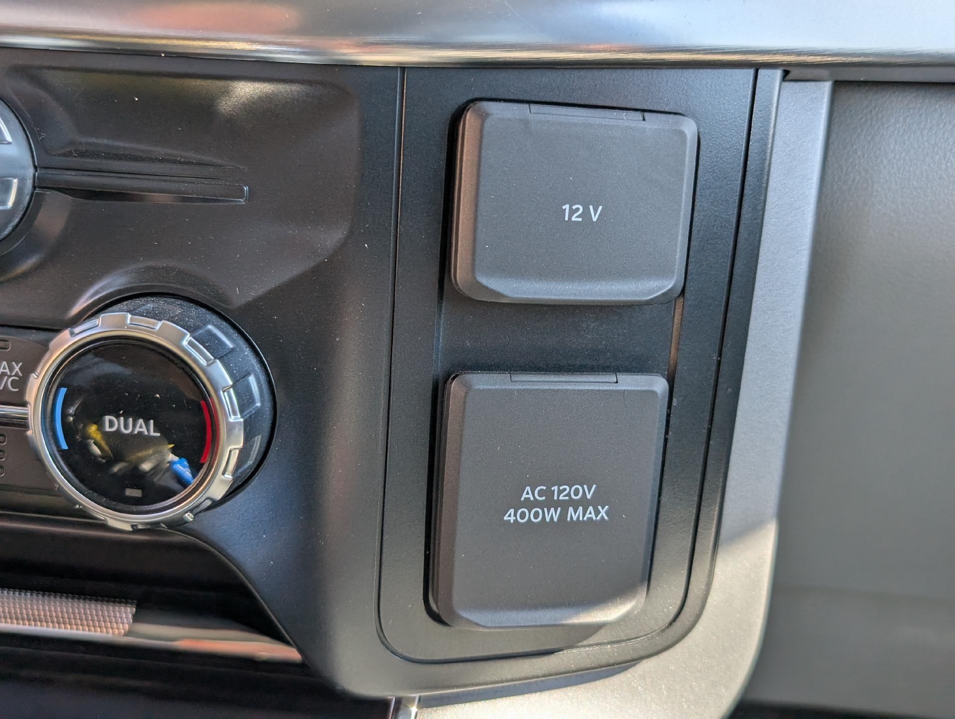 2022 Ford F-150 LARIAT 4WD SuperCrew 5.5' Box