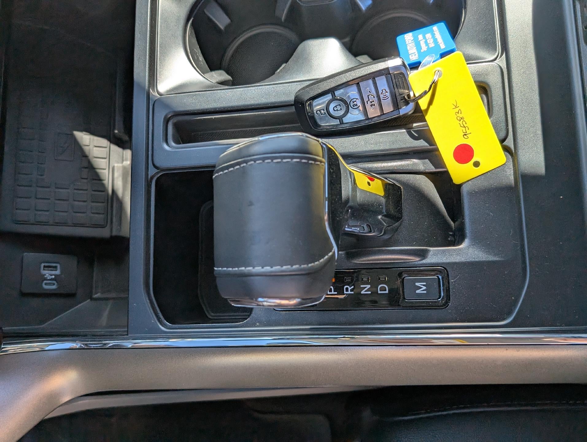 2022 Ford F-150 LARIAT 4WD SuperCrew 5.5' Box