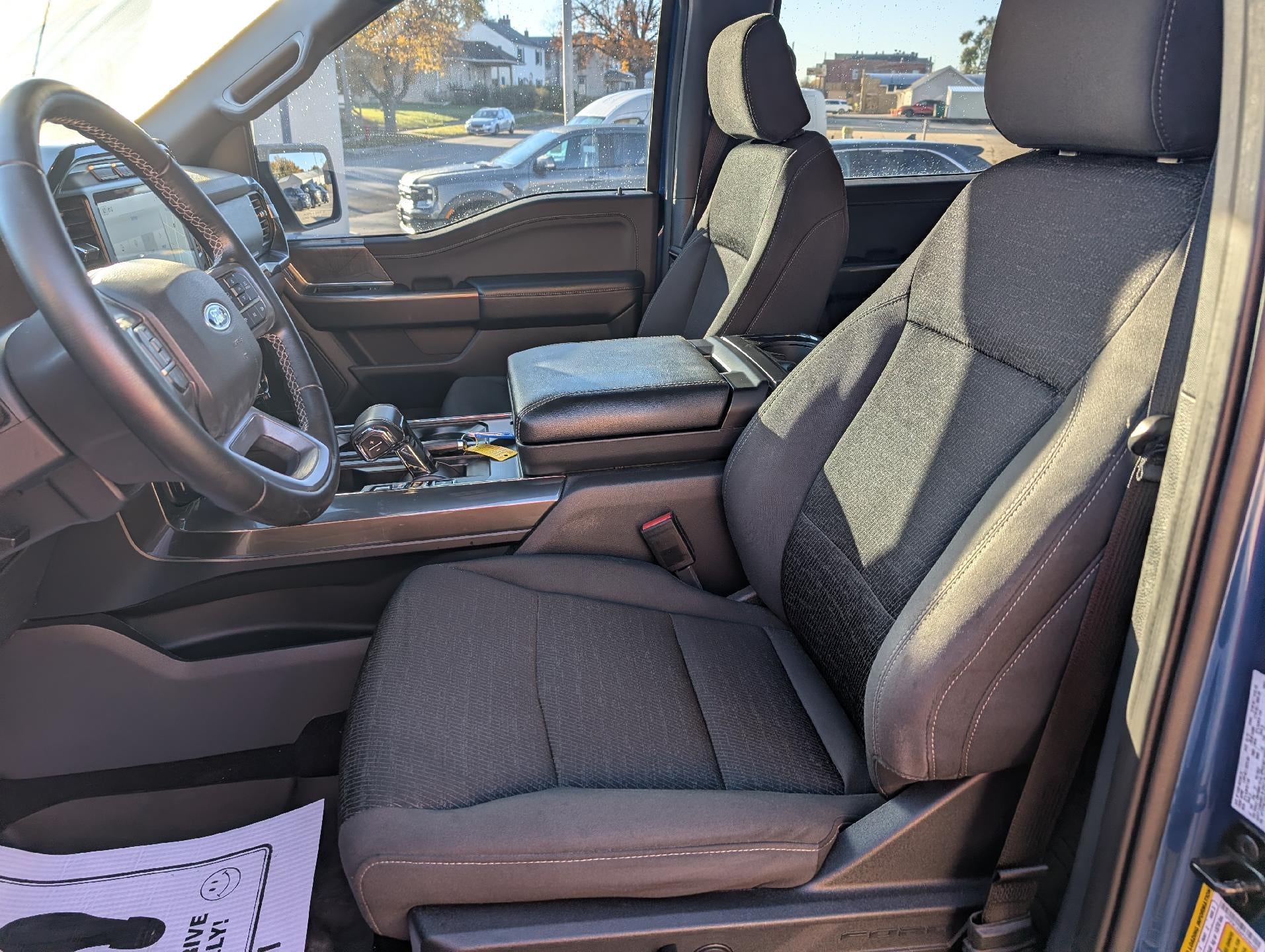 2023 Ford F-150 XLT 4WD SuperCrew 5.5' Box