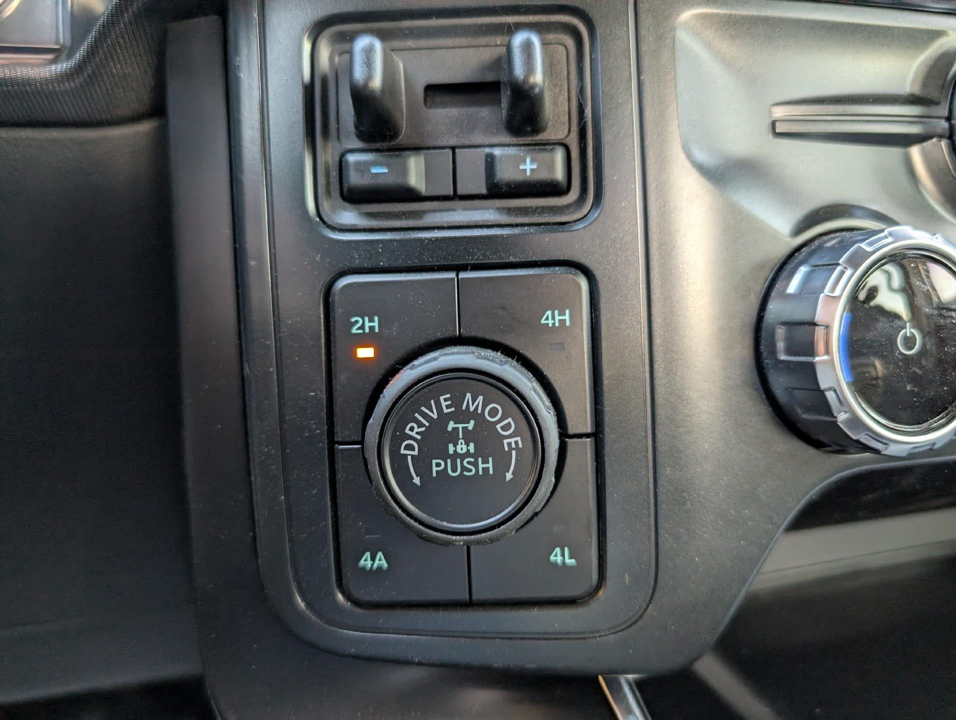 2025 Ford F-150 Raptor 4WD SuperCrew 5.5' Box