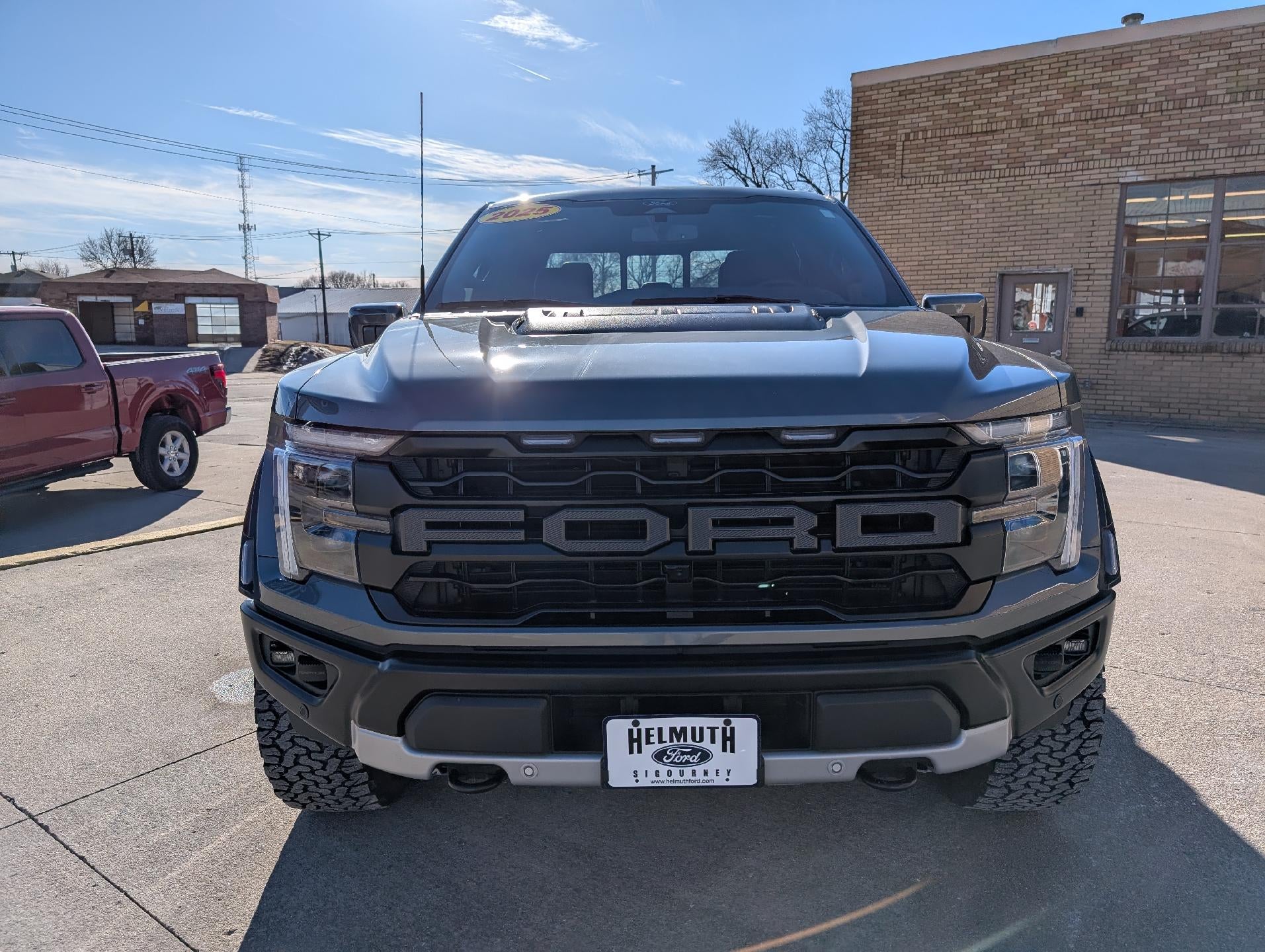 2025 Ford F-150 Raptor 4WD SuperCrew 5.5' Box