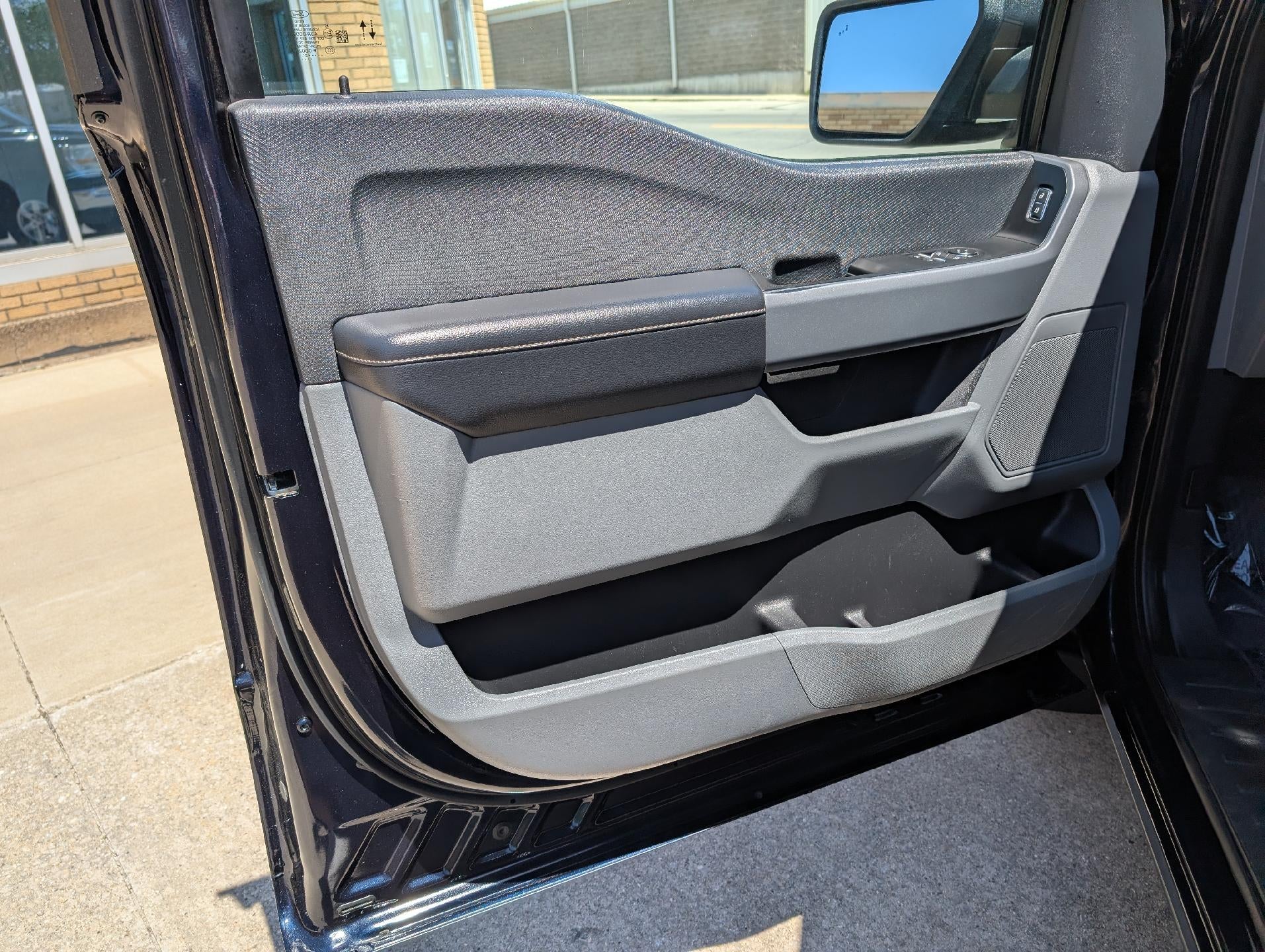 2021 Ford F-150 XLT 4WD Reg Cab 8' Box