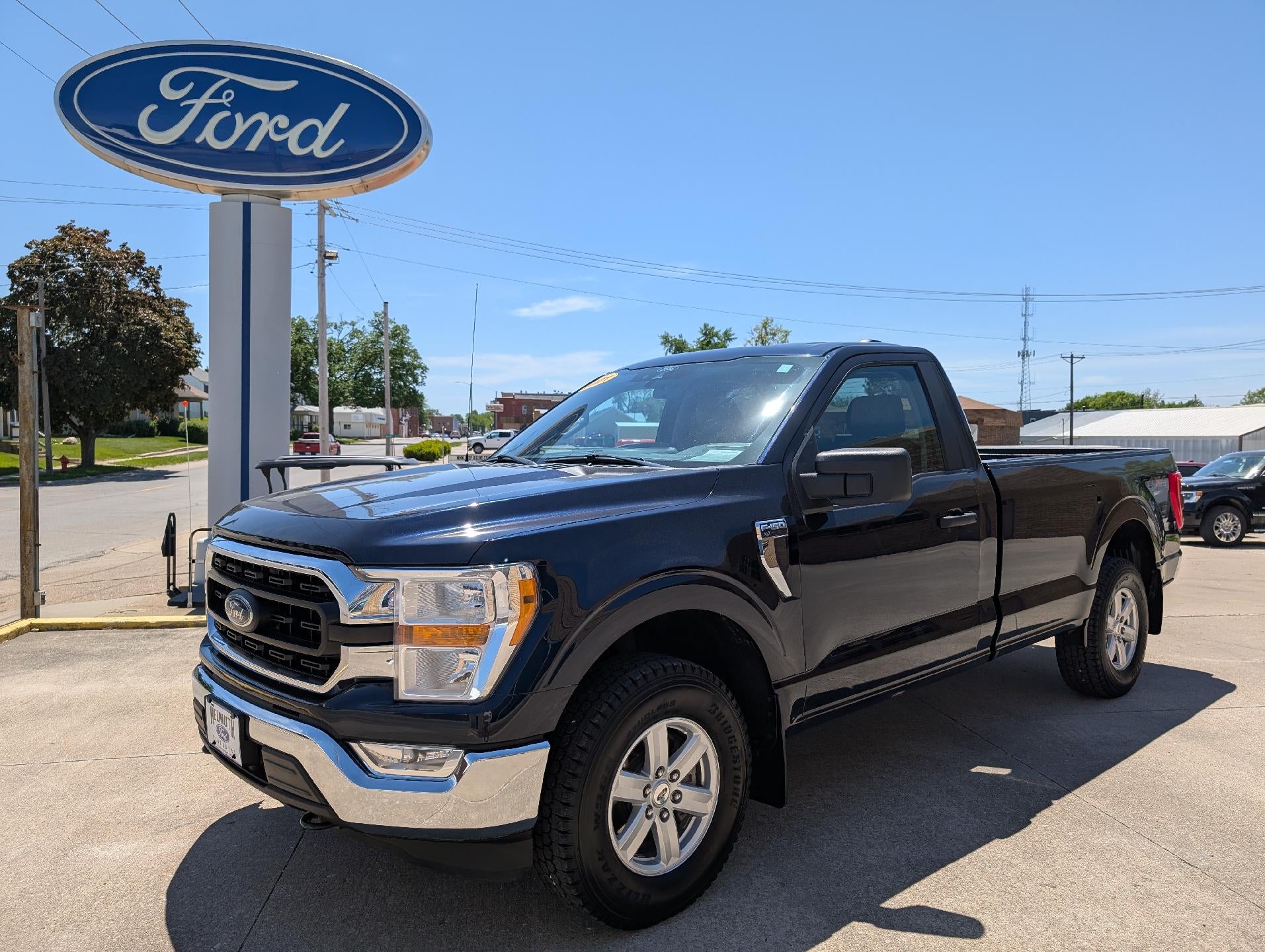 2021 Ford F-150 XLT 4WD Reg Cab 8' Box