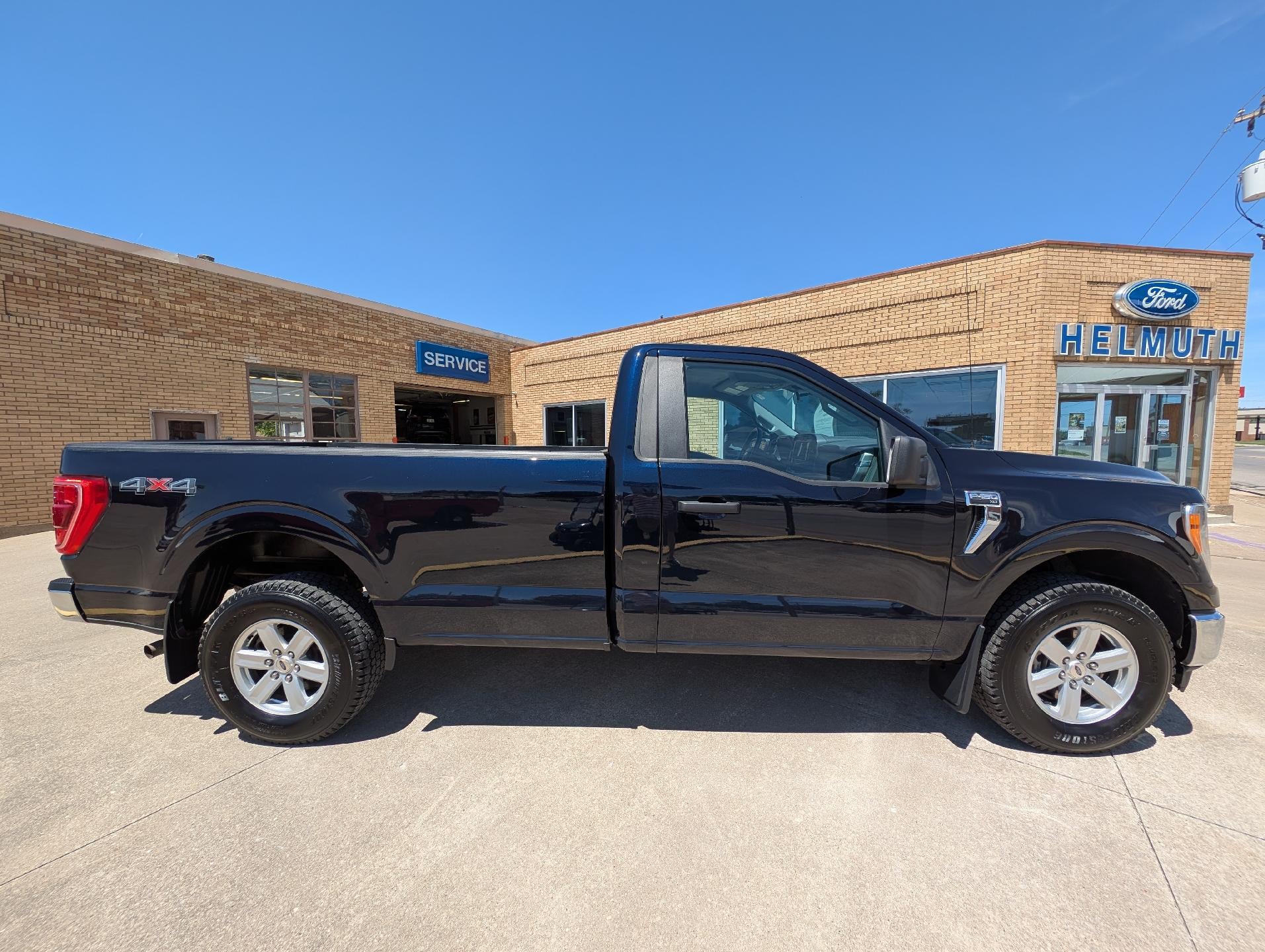 2021 Ford F-150 XLT 4WD Reg Cab 8' Box