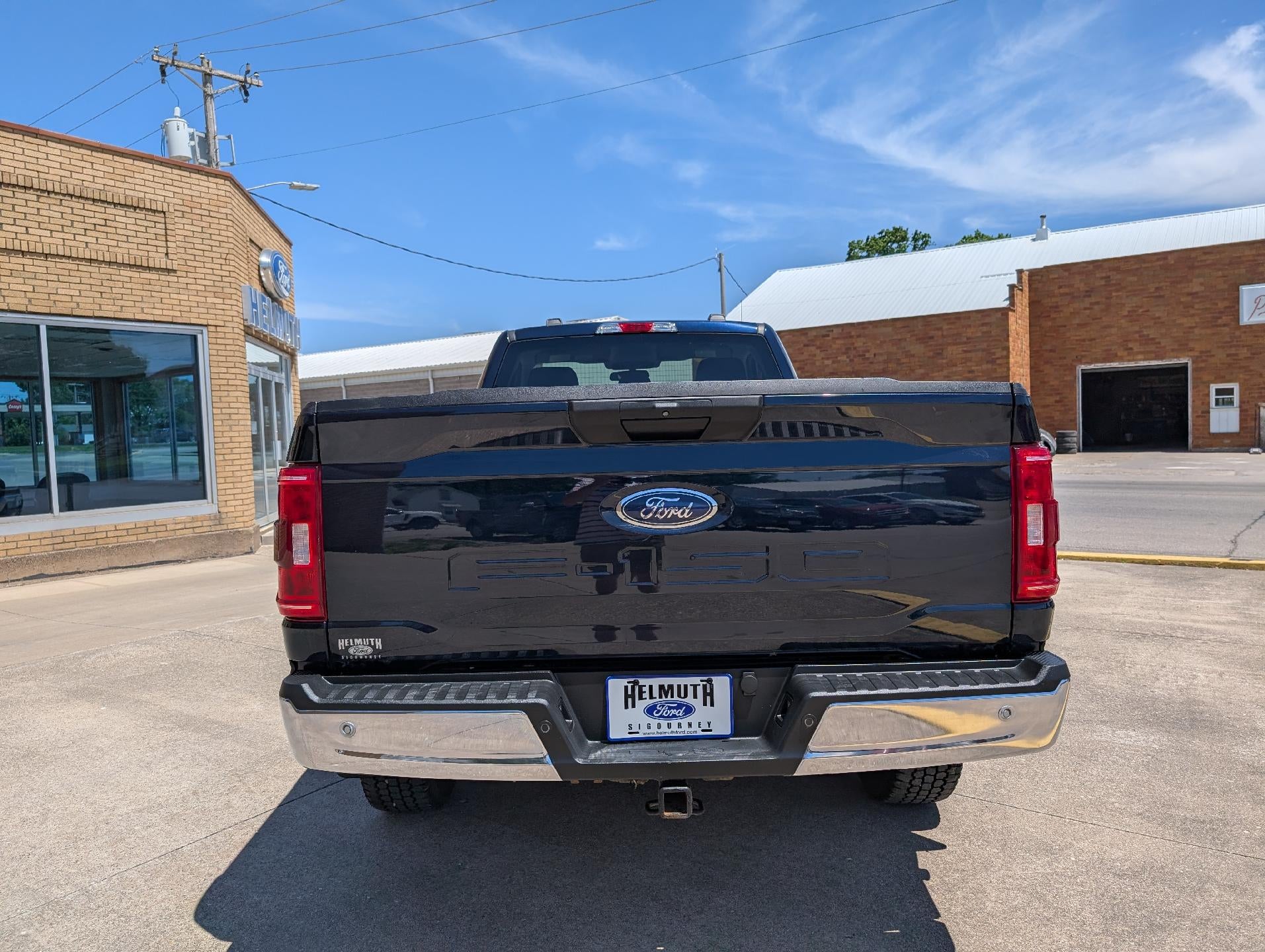 2021 Ford F-150 XLT 4WD Reg Cab 8' Box