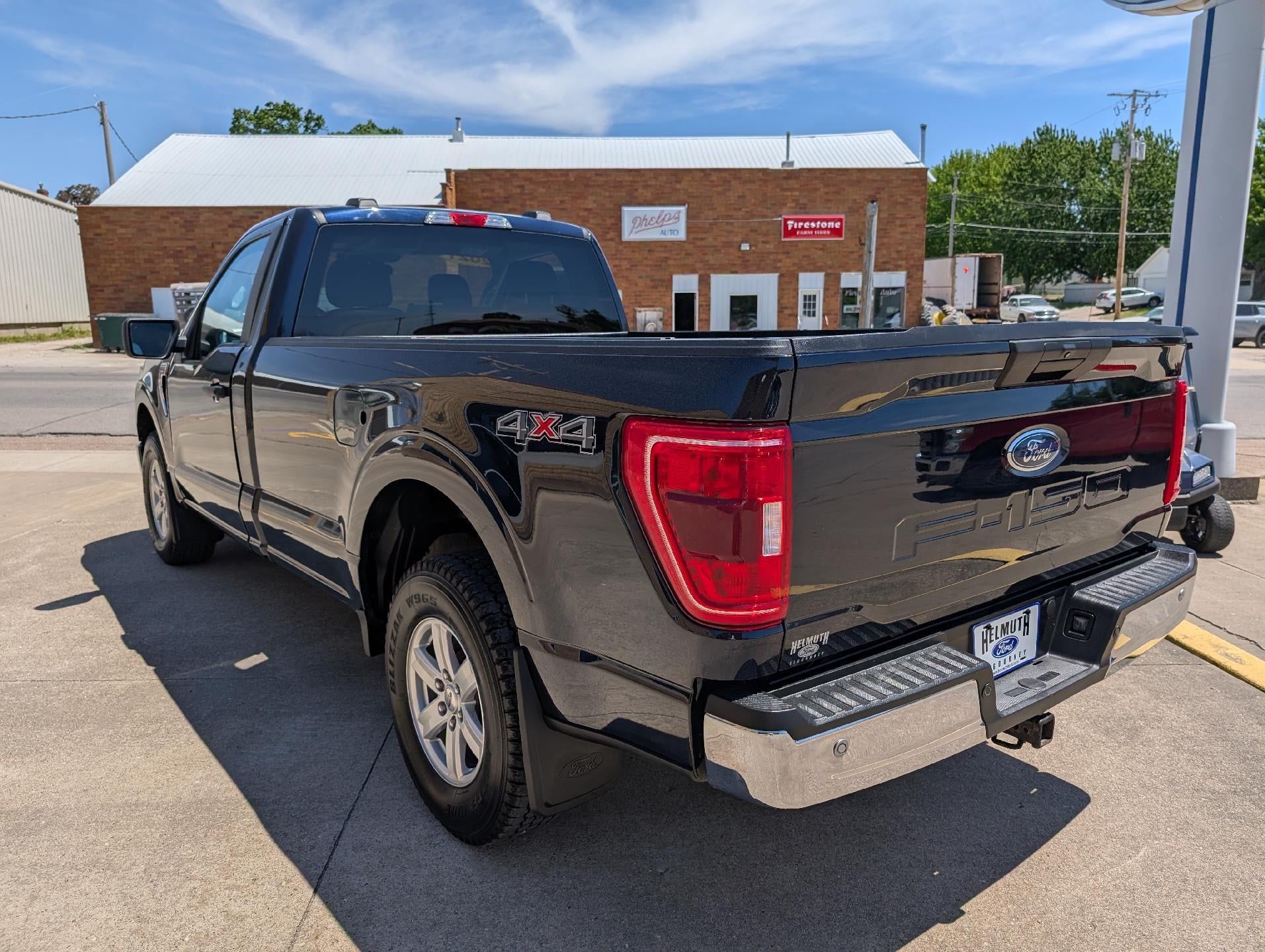 2021 Ford F-150 XLT 4WD Reg Cab 8' Box
