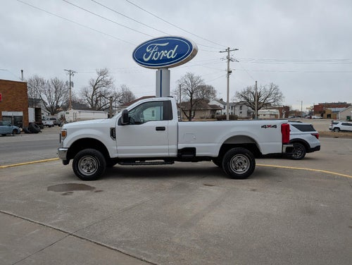 2022 Ford Super Duty F-350 SRW XL 4WD Reg Cab 8' Box