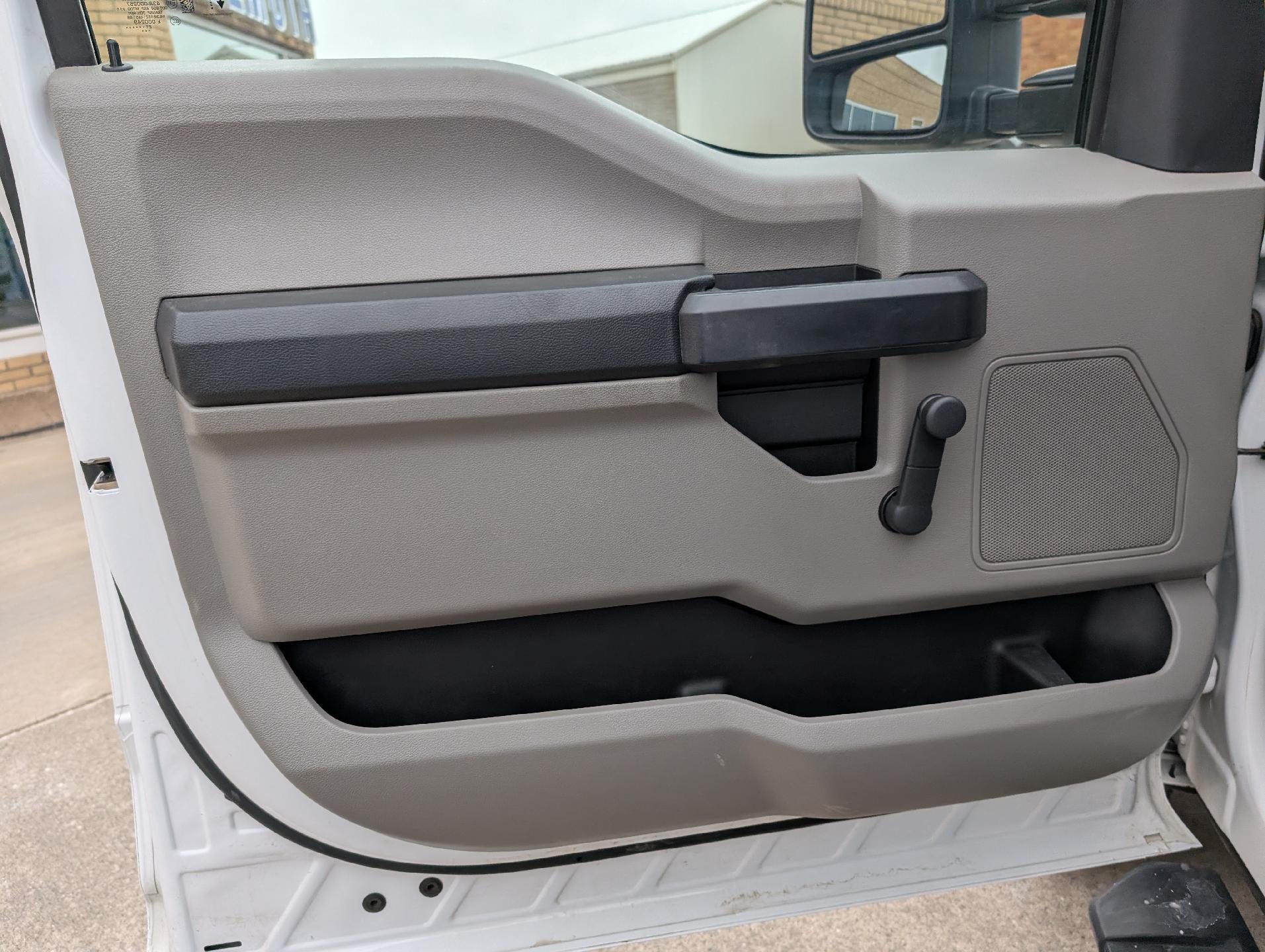 2022 Ford Super Duty F-350 SRW XL 4WD Reg Cab 8' Box