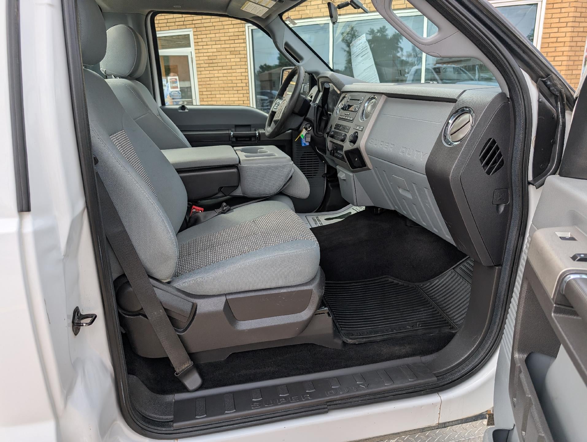 2012 Ford Super Duty F-350 SRW 4WD Regular Cab 8 Ft Box XLT