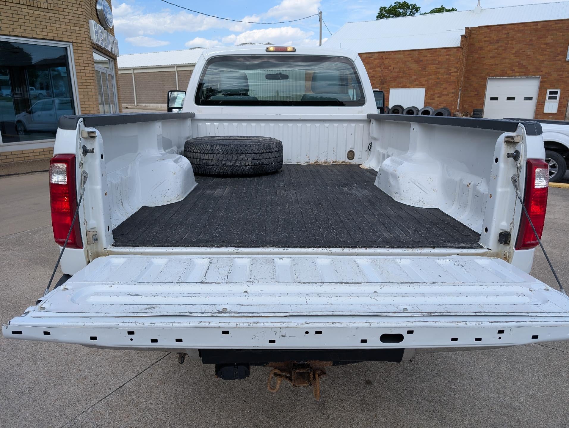 2012 Ford Super Duty F-350 SRW 4WD Regular Cab 8 Ft Box XLT
