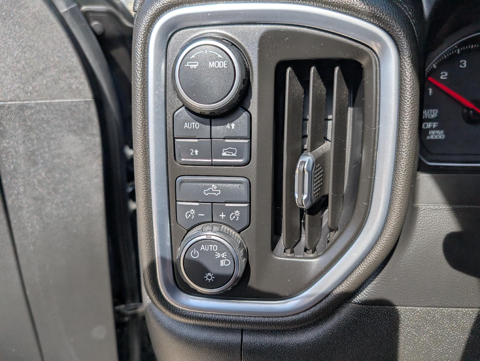 2020 Chevrolet Silverado 1500 Crew Cab Short Box 4-Wheel Drive LT