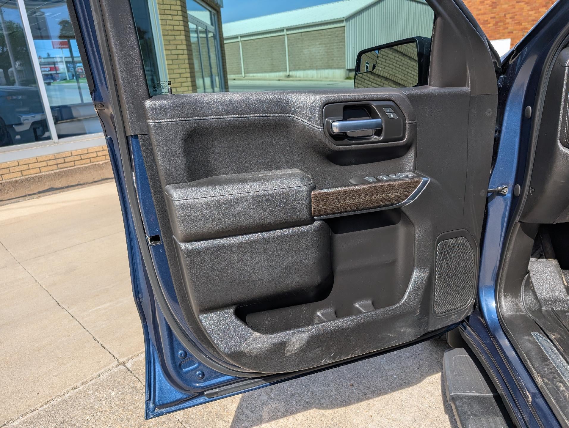 2020 Chevrolet Silverado 1500 Crew Cab Short Box 4-Wheel Drive LT
