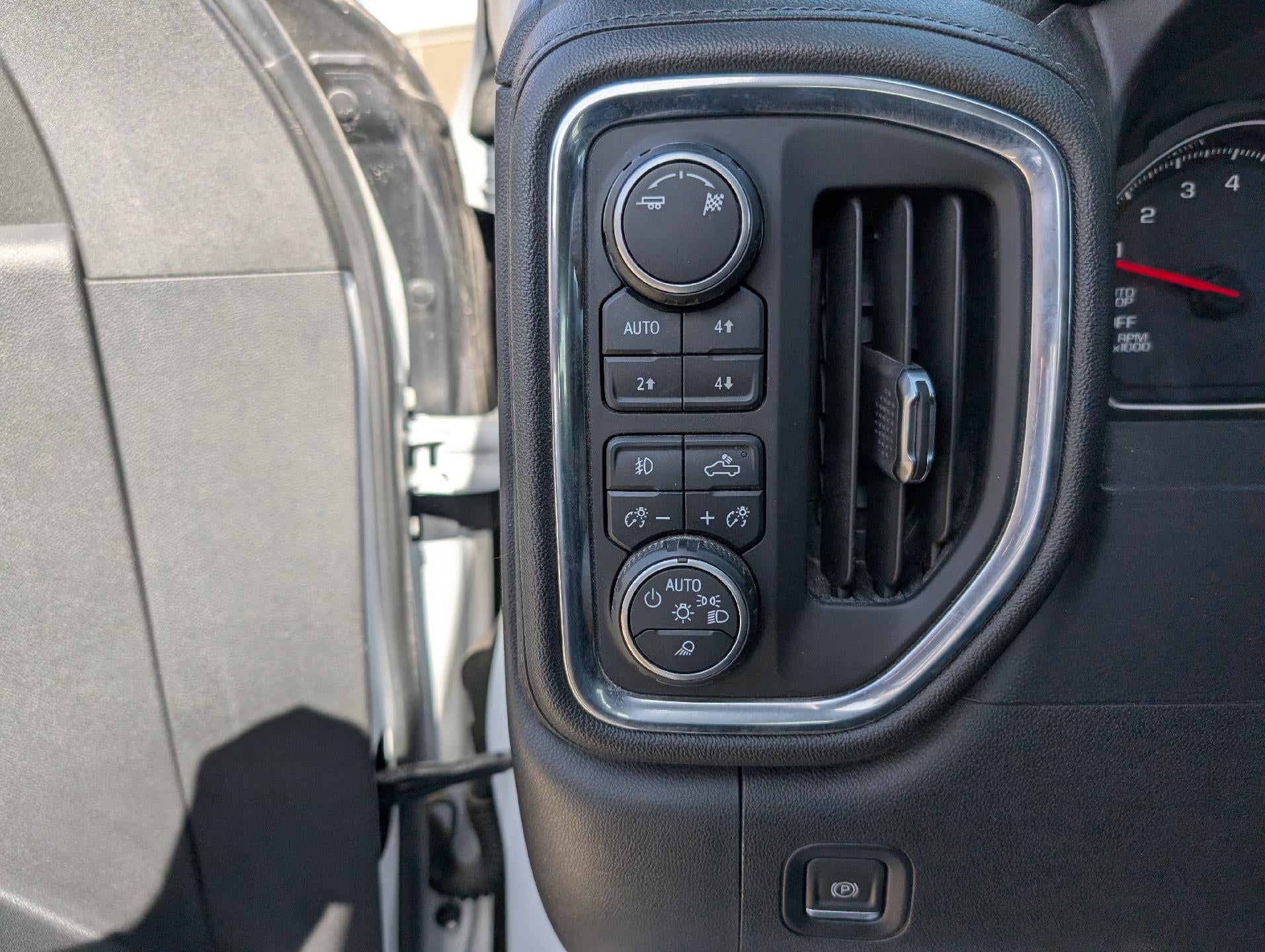 2019 Chevrolet Silverado 1500 Double Cab Standard Box 4-Wheel Drive LTZ