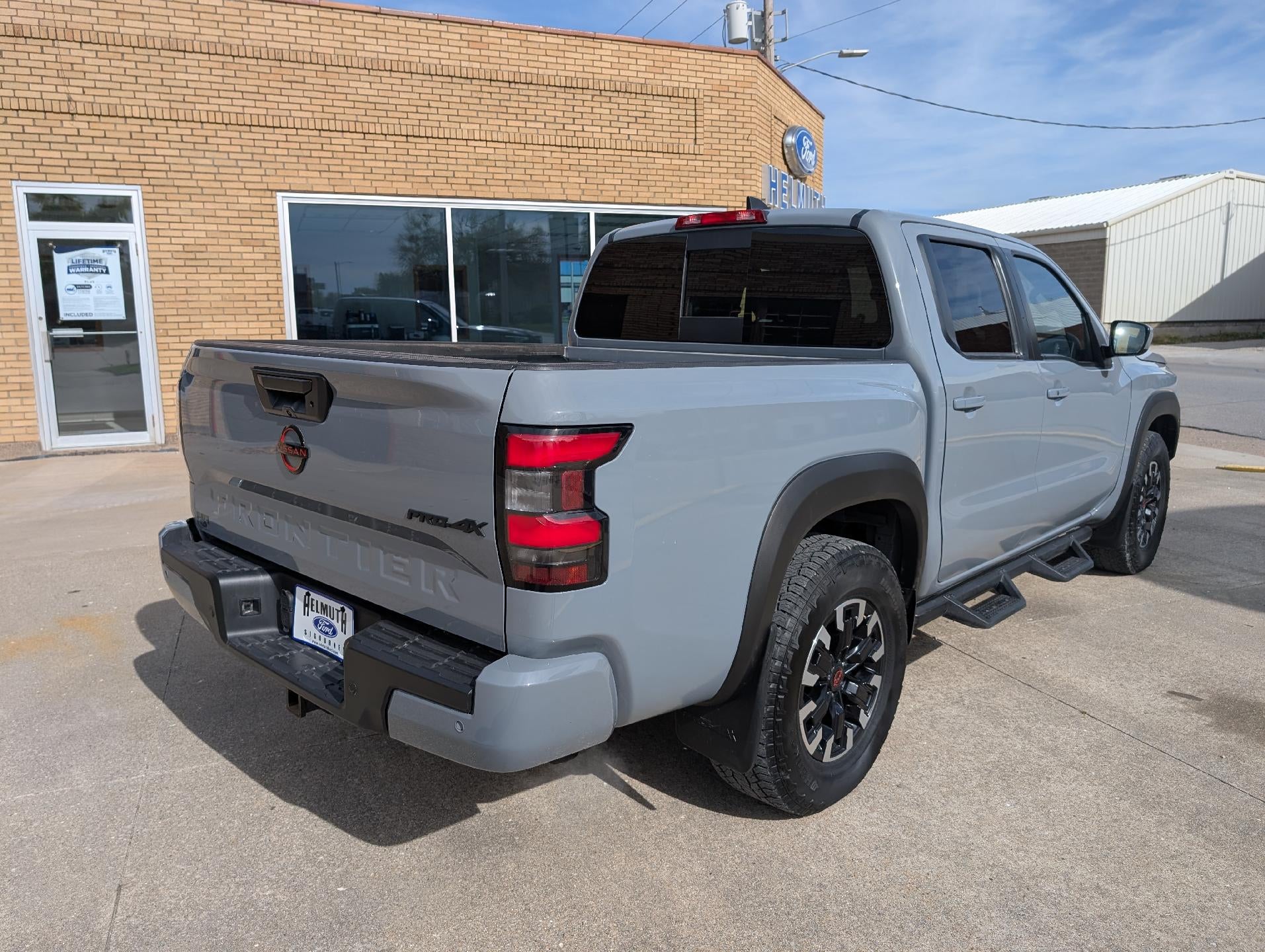 2024 Nissan Frontier Crew Cab 4x4 PRO-4X
