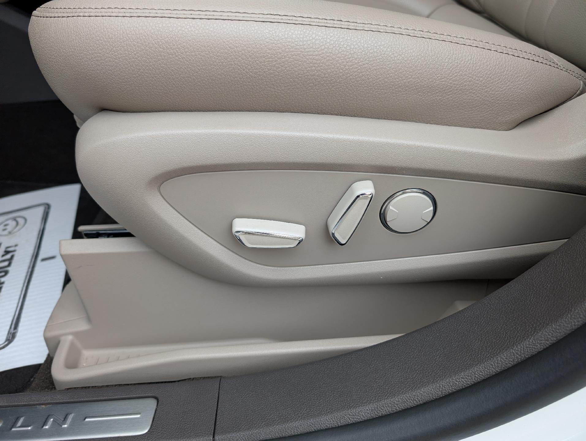 2023 Lincoln Nautilus Standard AWD