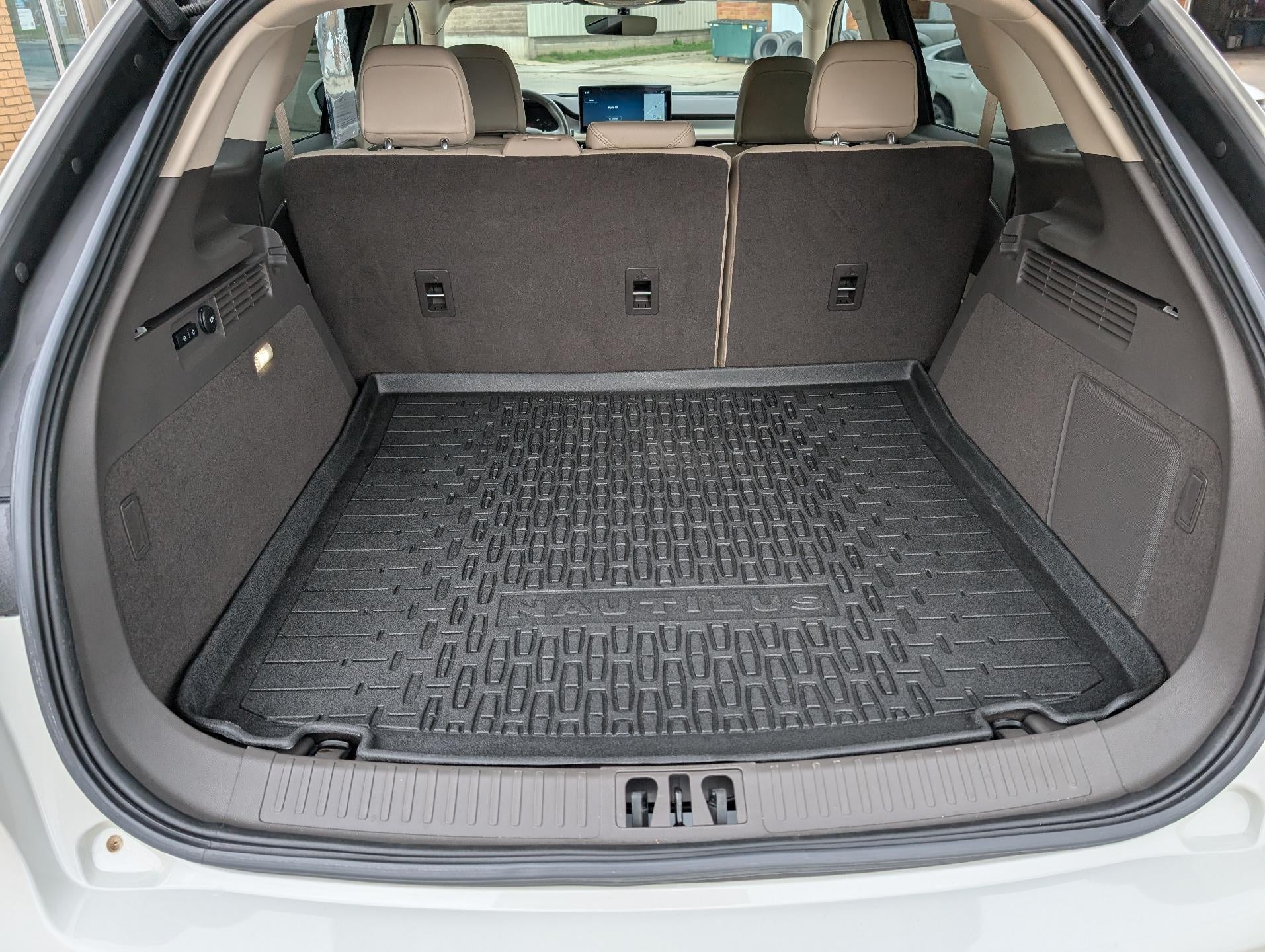 2023 Lincoln Nautilus Standard AWD