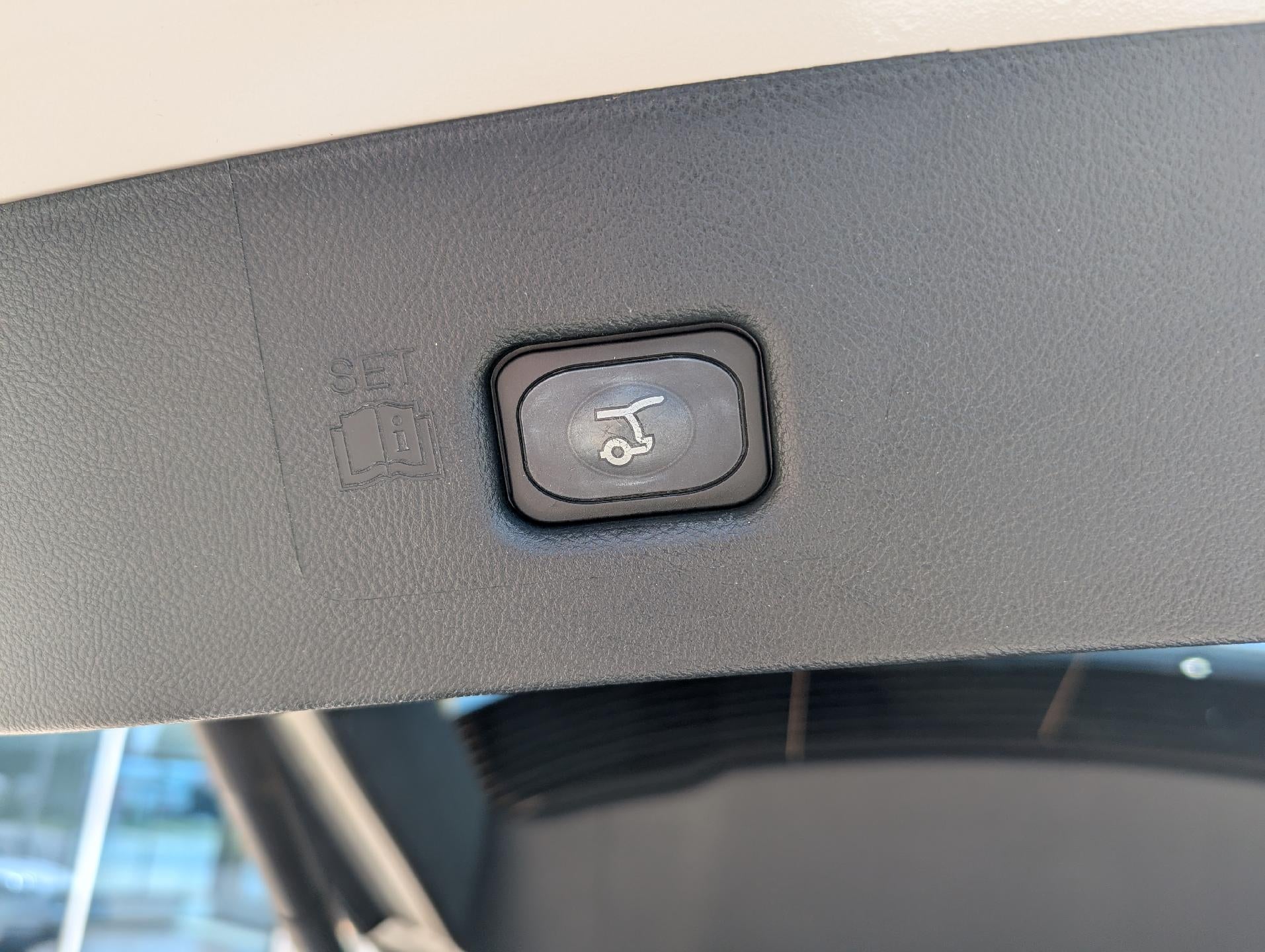 2022 Lincoln Nautilus Reserve AWD