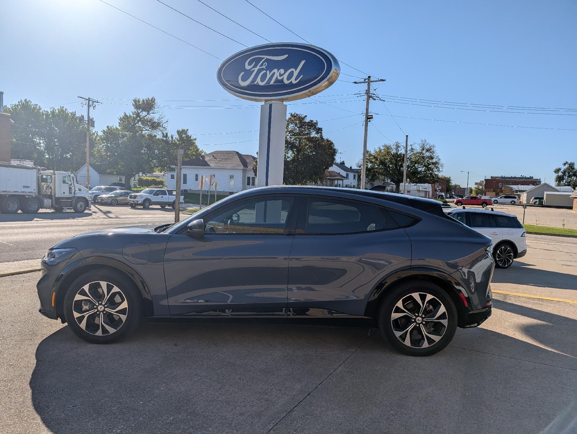 2021 Ford Mustang Mach-E Premium AWD