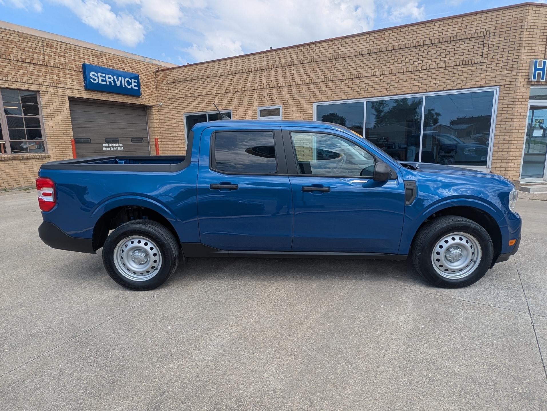 2023 Ford Maverick XL FWD SuperCrew