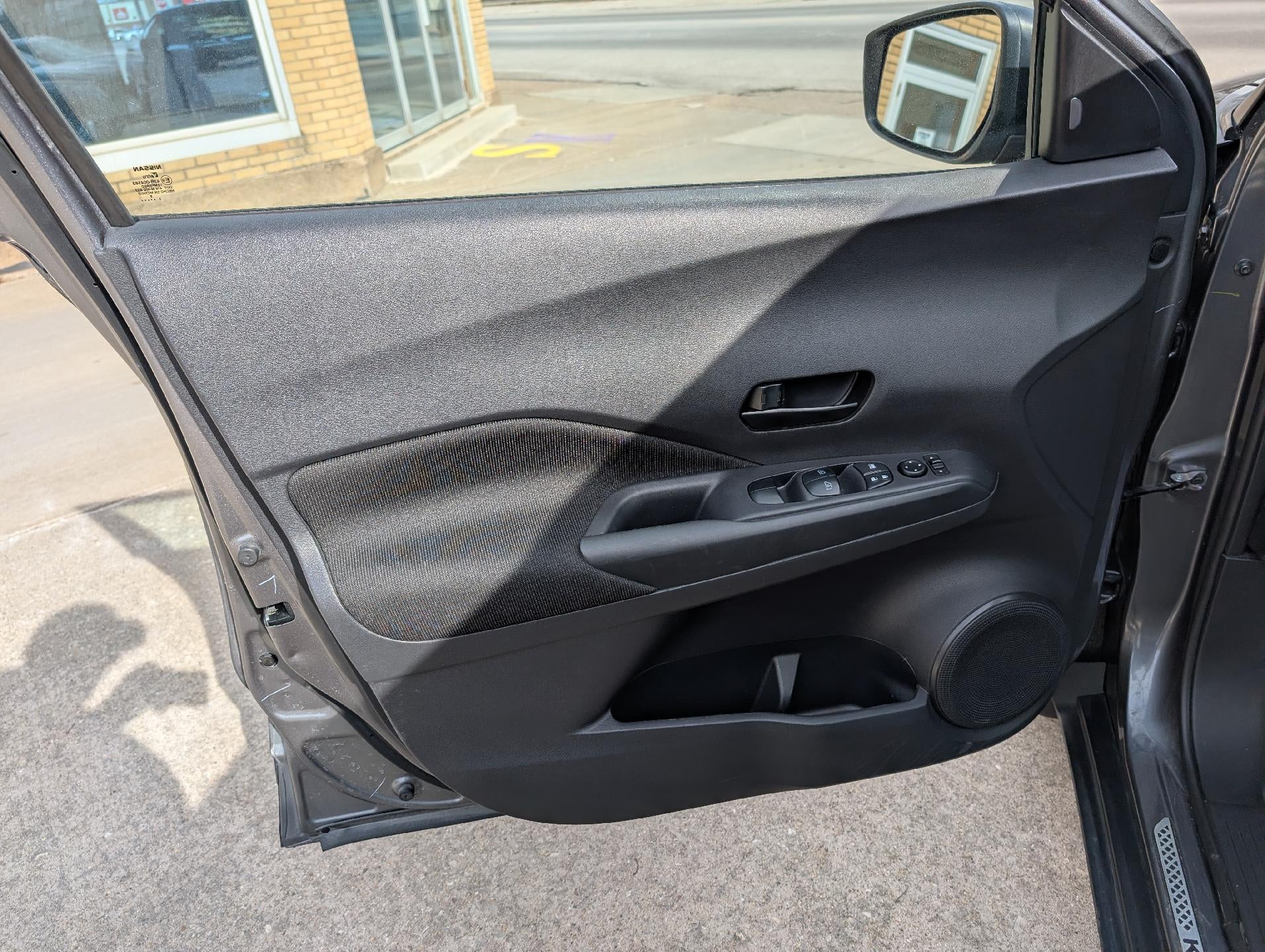 2023 Nissan Kicks S FWD