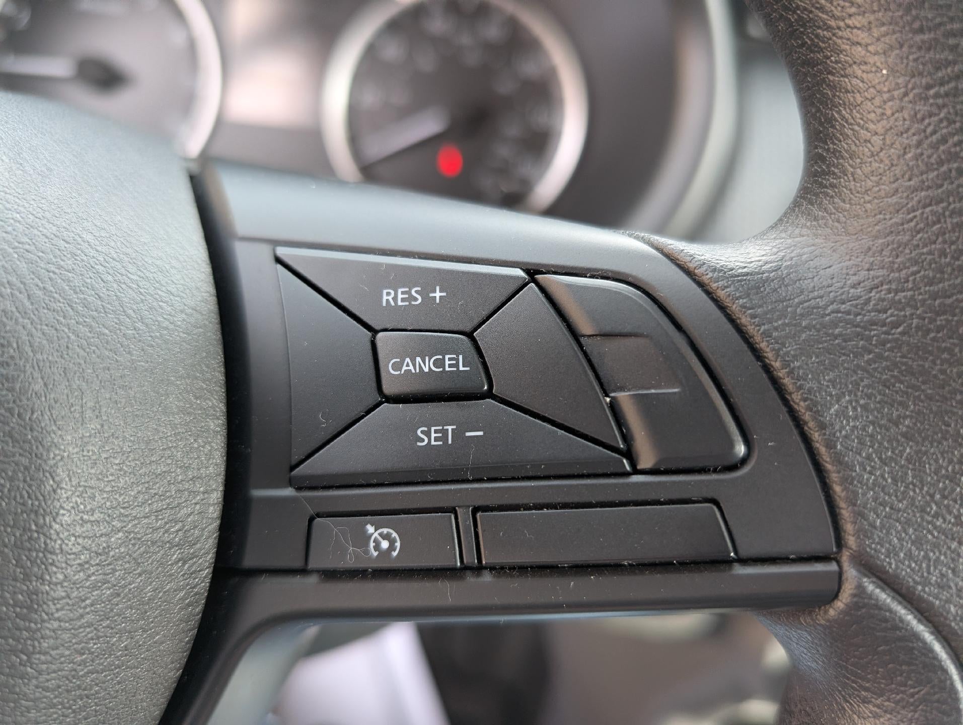 2023 Nissan Kicks S FWD