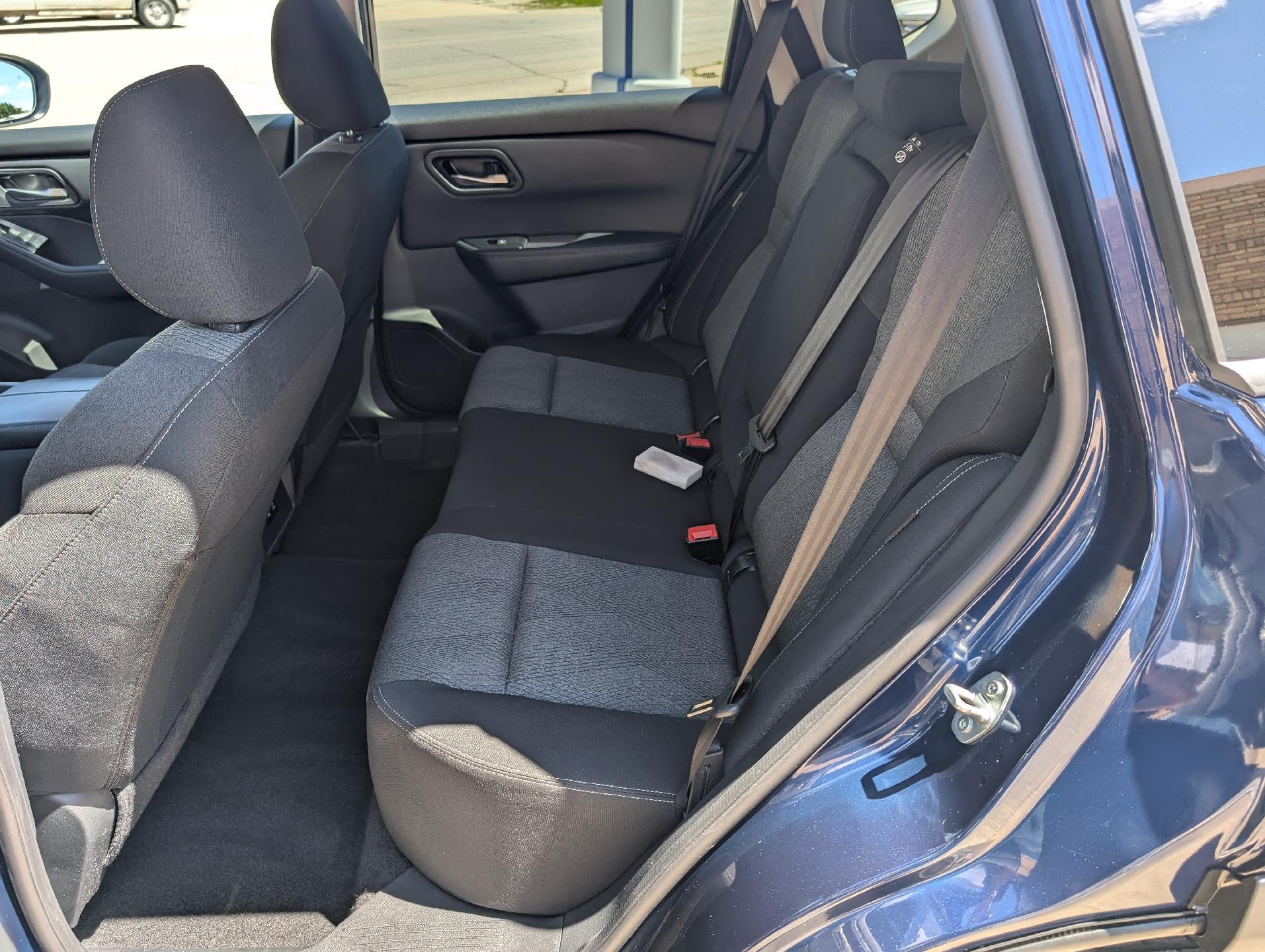 2025 Nissan Rogue AWD SV