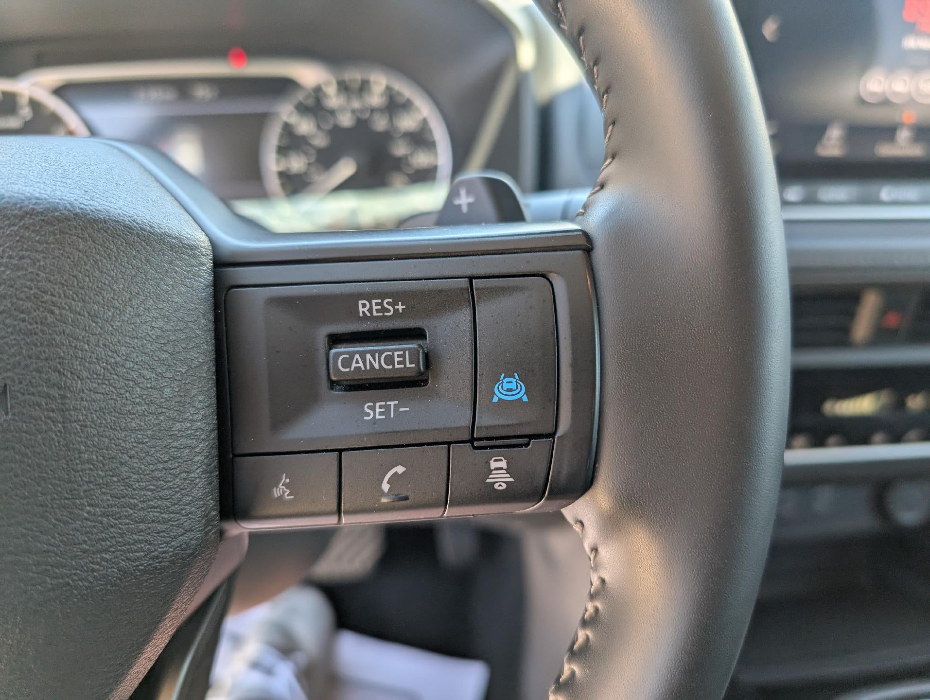 2025 Nissan Rogue AWD SV
