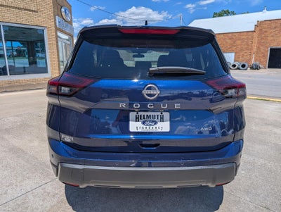 2025 Nissan Rogue AWD SV