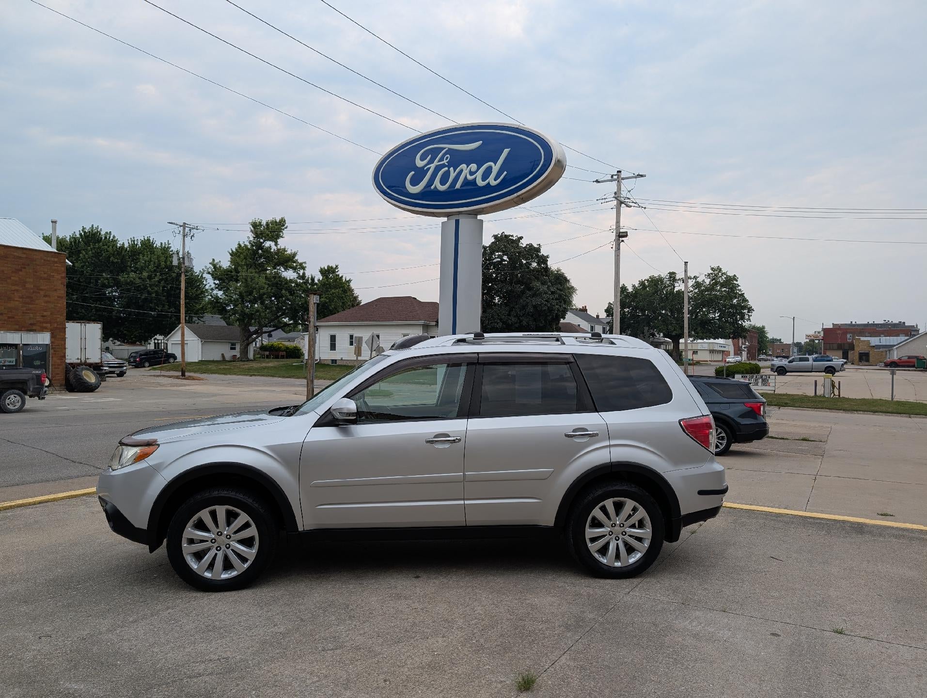 2011 Subaru Forester 2.5X Touring with Navigation