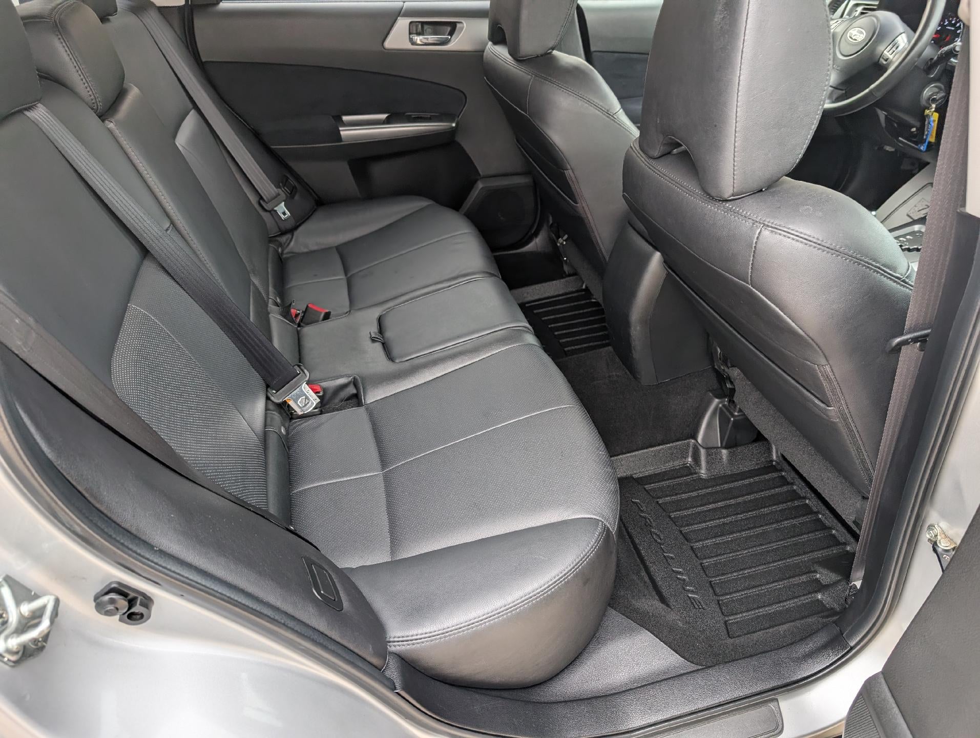 2011 Subaru Forester 2.5X Touring with Navigation