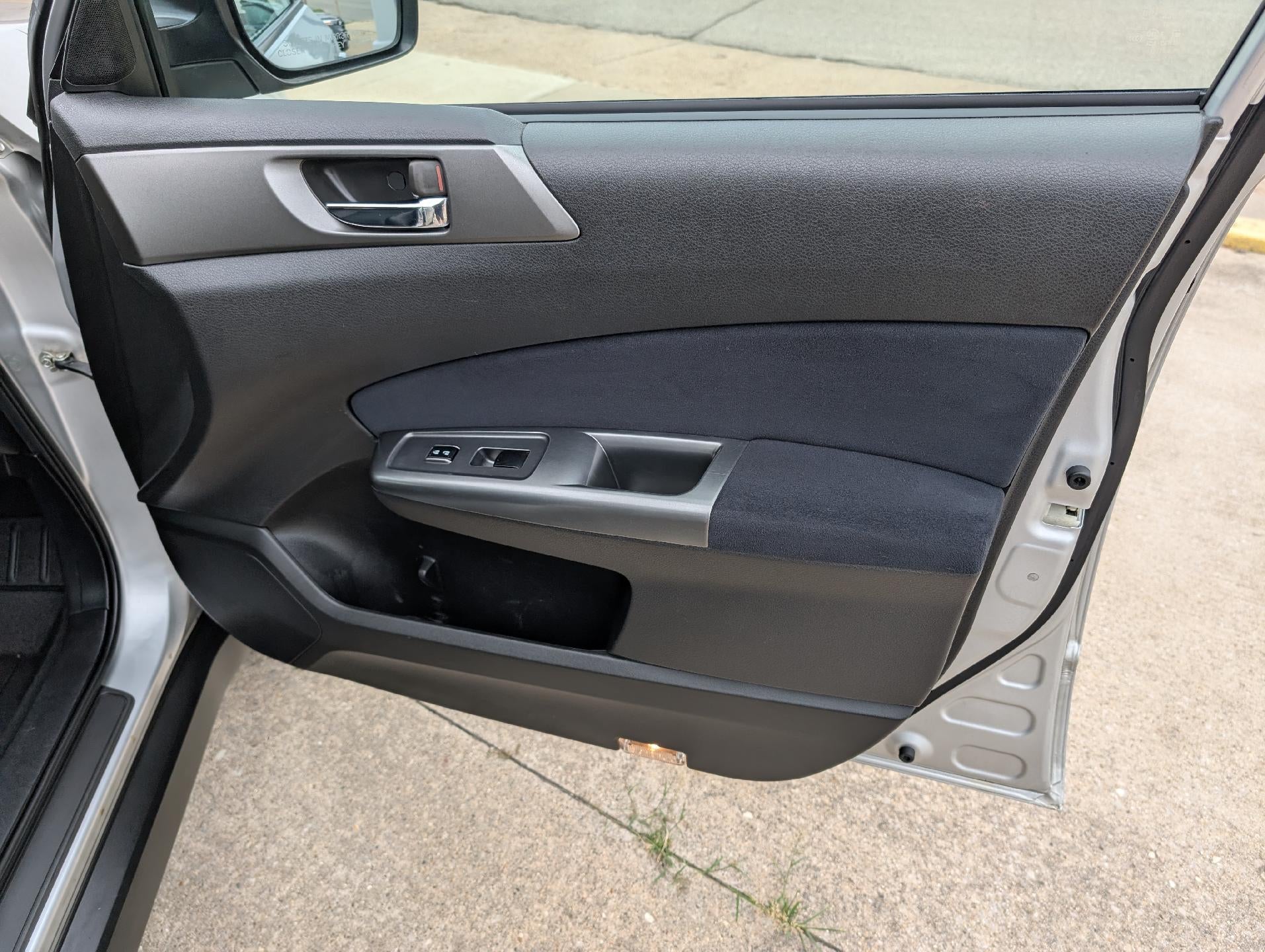 2011 Subaru Forester 2.5X Touring with Navigation