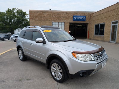2011 Subaru Forester 2.5X Touring with Navigation