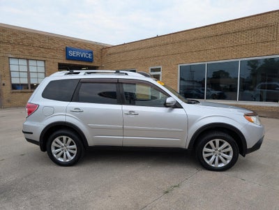 2011 Subaru Forester 2.5X Touring with Navigation