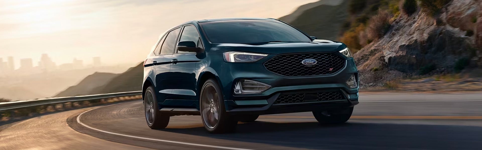 2024 Ford Edge running on road